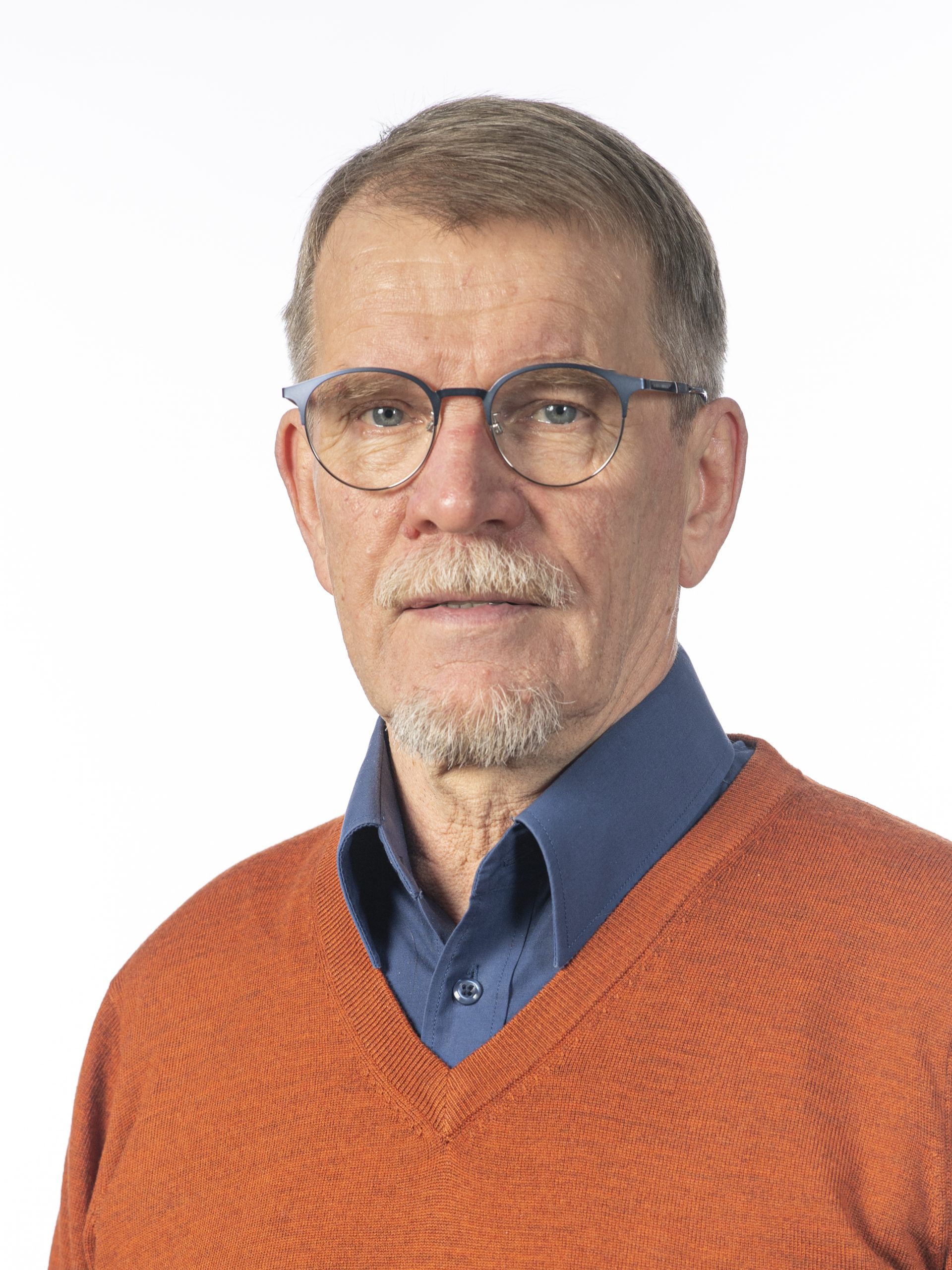 Kirjoitus Uutis-Jousi 11.11. Soteuudistuksessa on uskallettava uudistaa