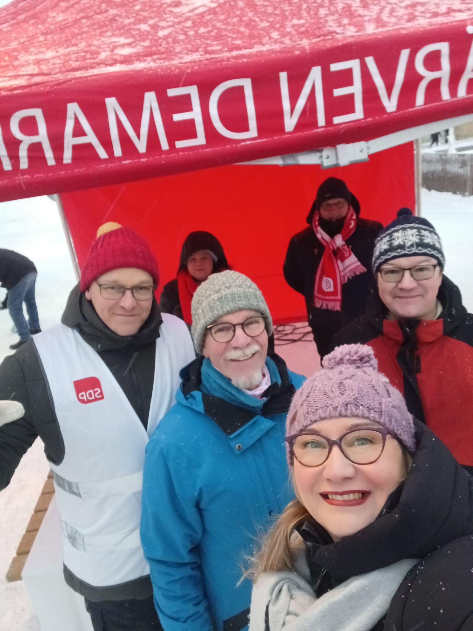 Tanja Airaksisen puhe joulutorilla 9.12.